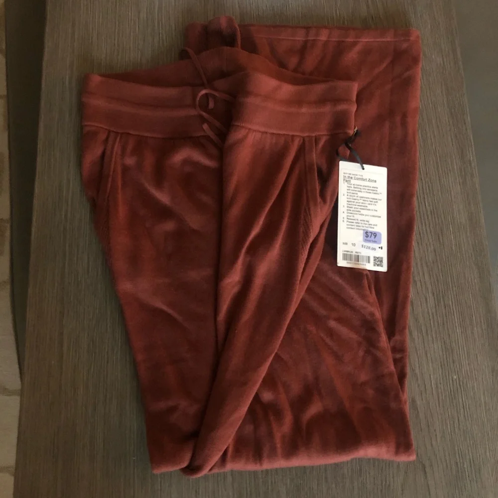 Lululemon Comfort Zone lounge Pants 10 or 8 NEW